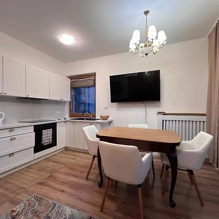 Aurora Prestige 2 Apartment *