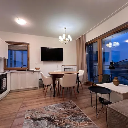 Aurora Prestige 2 Apartment
