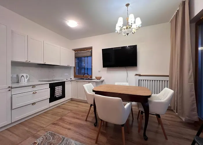 Aurora Prestige 2 Apartman *