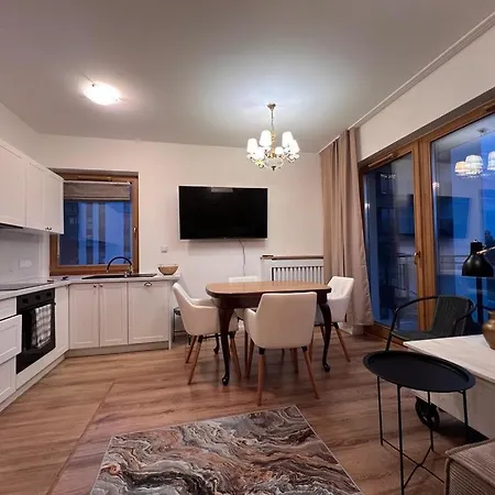 Aurora Prestige 2 Апартаменты *